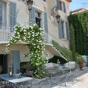 Le Petit Chateau Châteauneuf-de-Gadagne